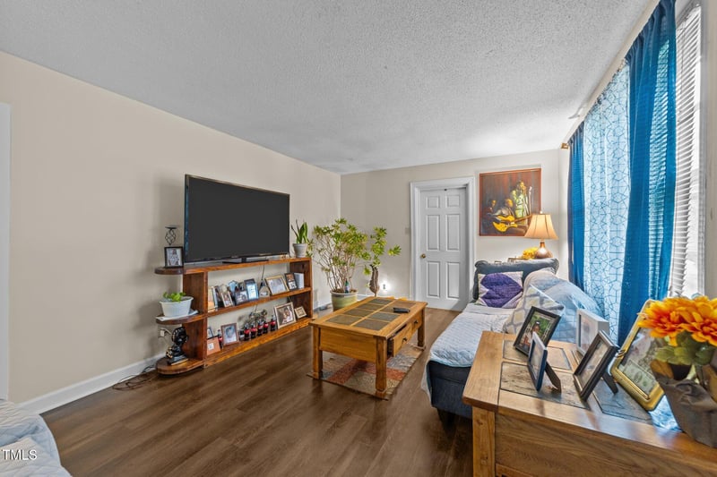 313 Colleton Rd, Raleigh, NC 27610