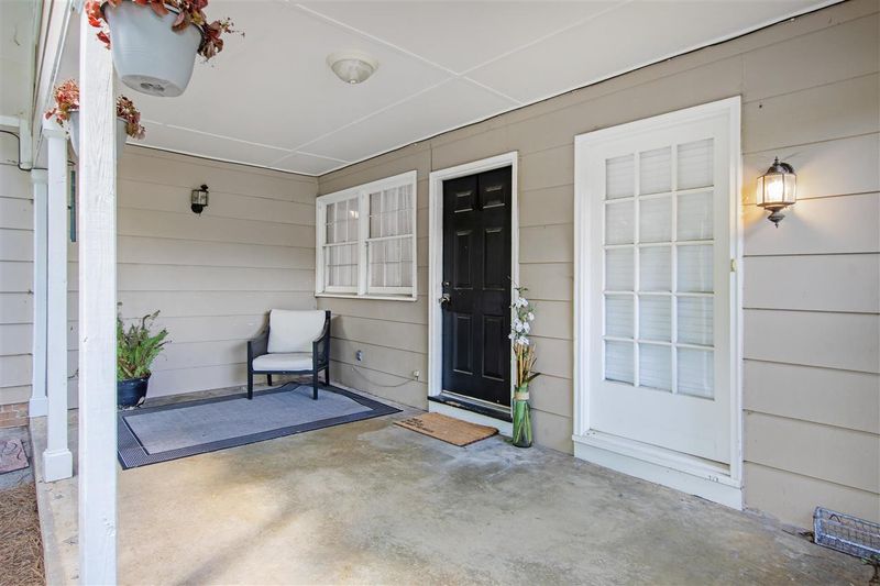 313 Compton Rd, Raleigh, NC 27609