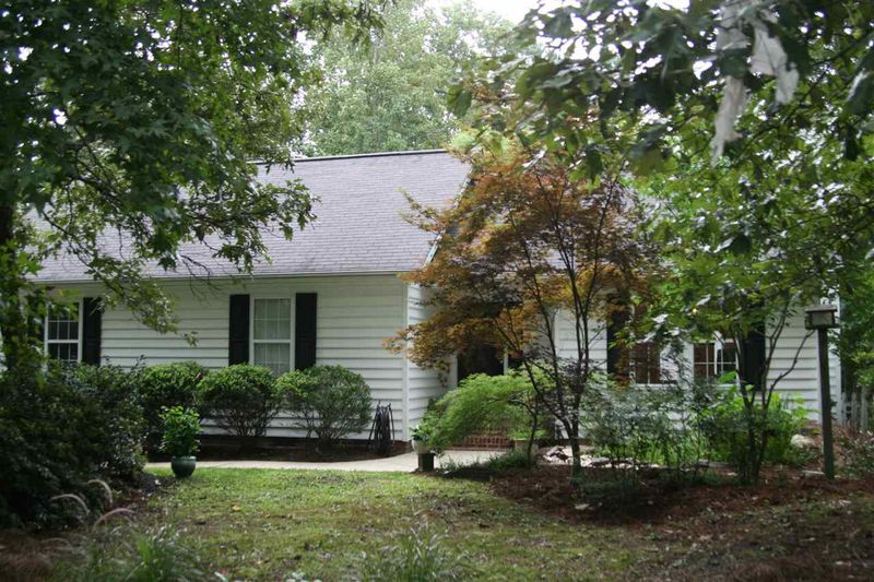 313 Dickens Rd, Fuquay Varina, NC 27526