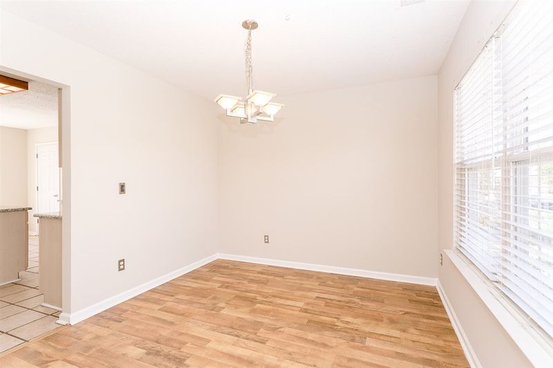 313 Downing Glen Dr, Morrisville, NC 27560