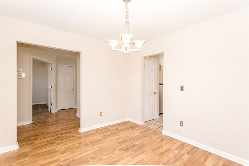 313 Downing Glen Dr, Morrisville, NC 27560
