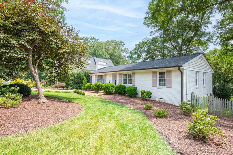 313 W Drewry Ln, Raleigh, NC 27609
