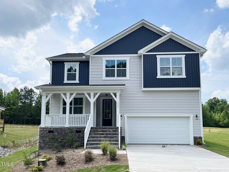 313 Fast Pitch Ln, Four Oaks, NC 27524