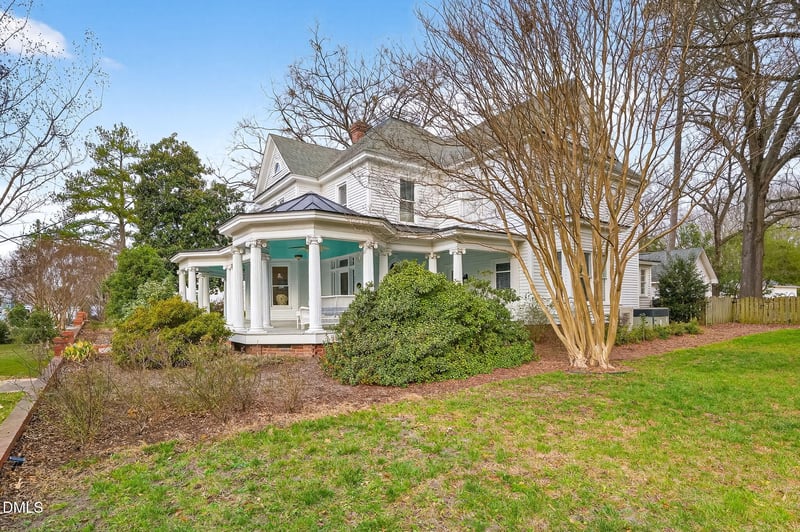 313 Fuquay Ave, Fuquay Varina, NC 27526