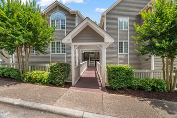 313 Glen Echo Ln, Cary, NC 27518