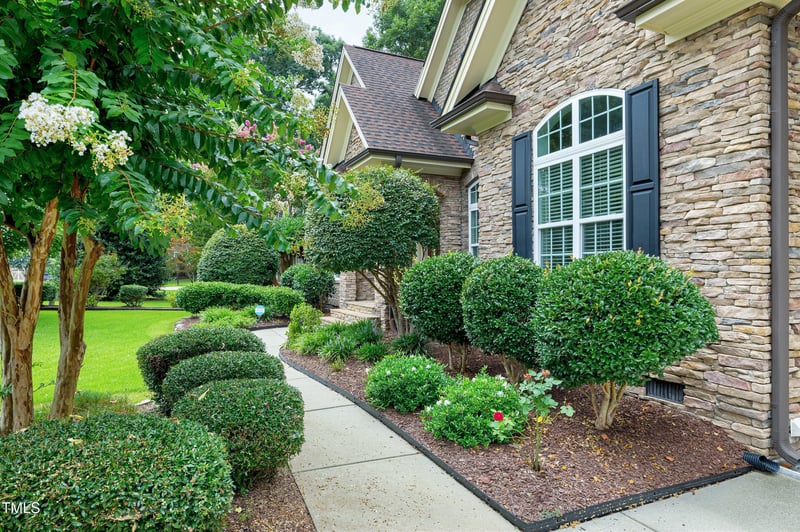 313 Harrison Pl Ln, Fuquay Varina, NC 27526