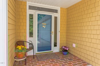 313 Helmsdale Dr, Chapel Hill, NC 27517