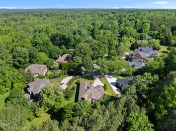 313 Helmsdale Dr, Chapel Hill, NC 27517