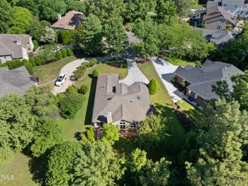313 Helmsdale Dr, Chapel Hill, NC 27517