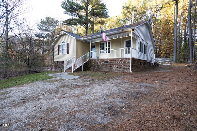 313 James Pl, Clayton, NC 27520