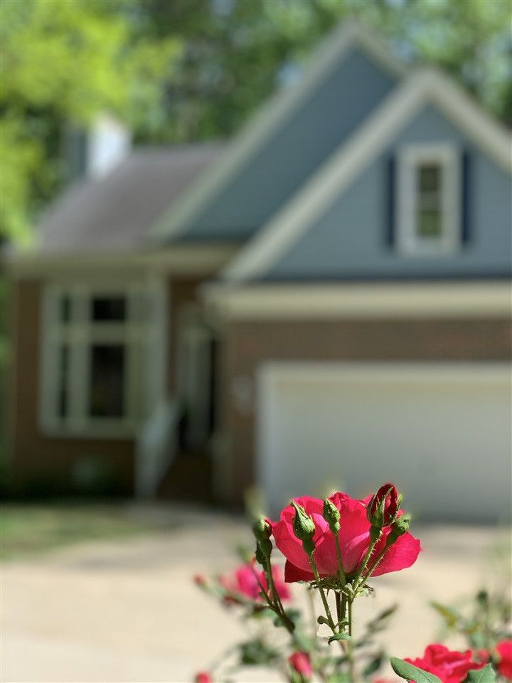 313 W Kirkfield Dr, Cary, NC 27518