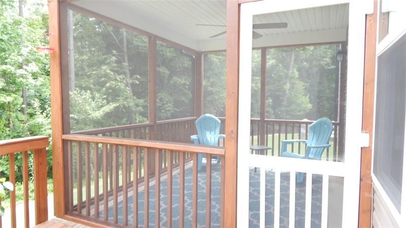 313 Lanier Pl, Clayton, NC 27527
