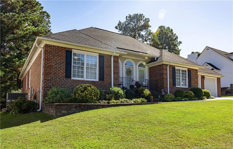 313 Lionshead Rd, Fayetteville, NC 28311