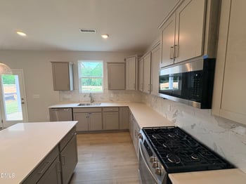 313 Long Leaf Glen Ln, Zebulon, NC 27597