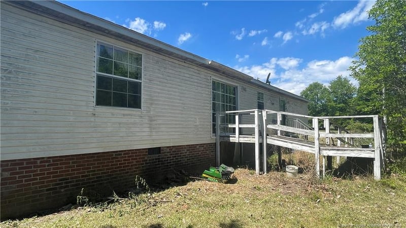 313 Longhill Dr, Fayetteville, NC 28311
