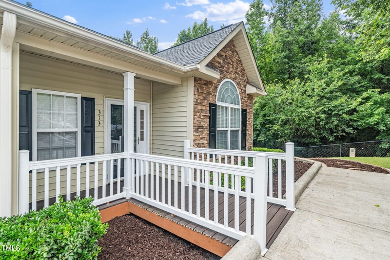 313 Madres Ln, Morrisville, NC 27560
