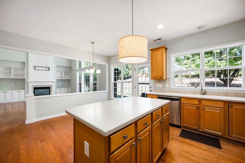 313 Marble Glow Ct, Cary, NC 27519