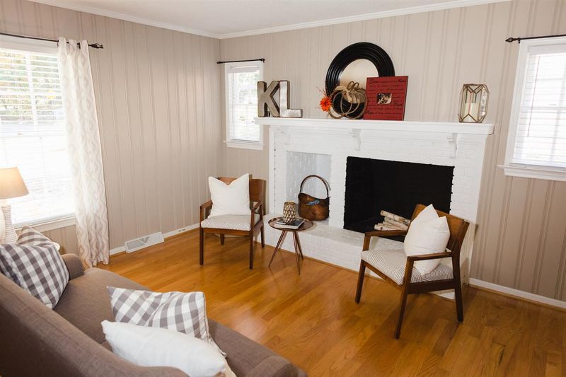 313 E Millbrook Dr, Raleigh, NC 27609