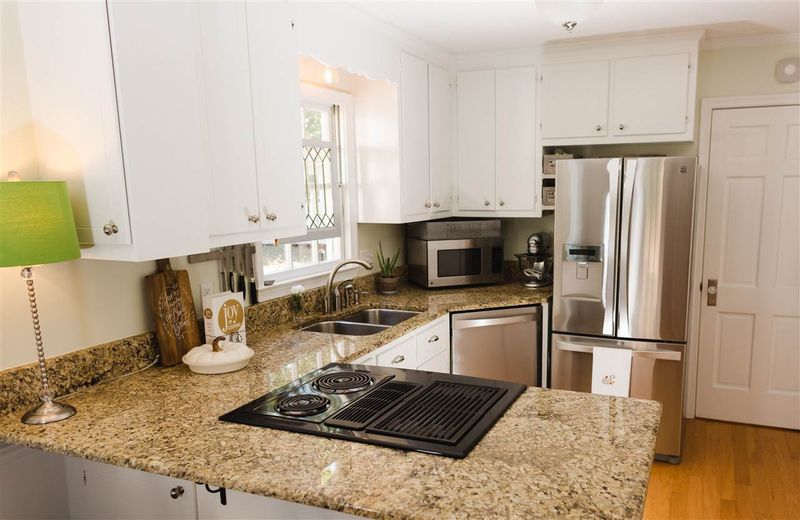 313 E Millbrook Dr, Raleigh, NC 27609
