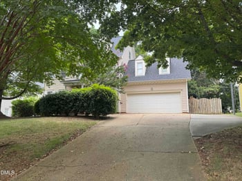 313 Nantucket Dr, Cary, NC 27513