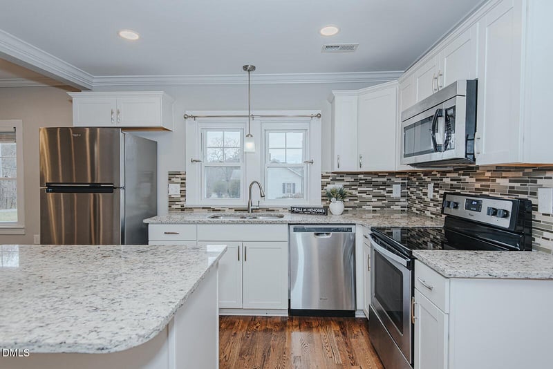 313 Nc 86 , Hillsborough, NC 27278