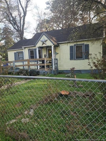 313 Oakland Dr, Fayetteville, NC 28301