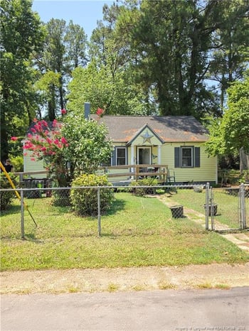 313 Oakland Dr, Fayetteville, NC 28301