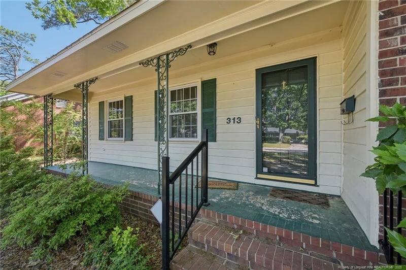 313 Palomar St, Fayetteville, NC 28314