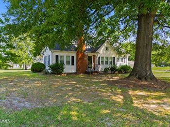 313 Proctor St, Zebulon, NC 27597
