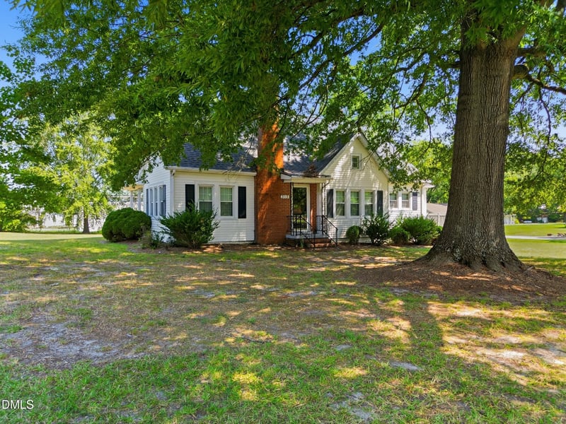 313 Proctor St, Zebulon, NC 27597