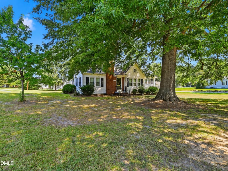 313 Proctor St, Zebulon, NC 27597