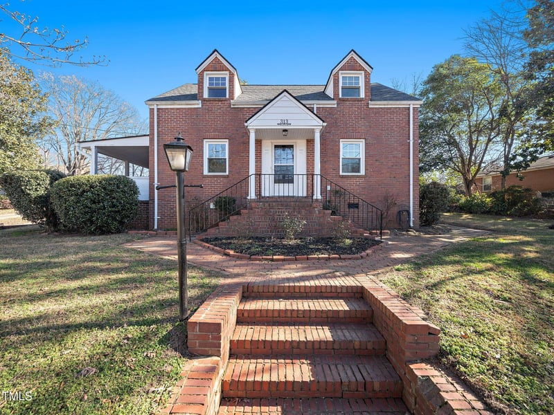 313 S Main St, Wake Forest, NC 27587