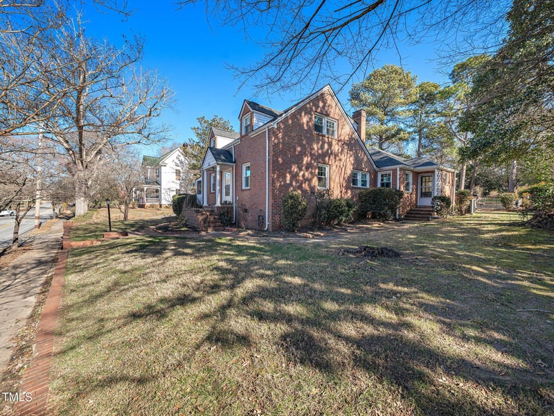 313 S Main St, Wake Forest, NC 27587