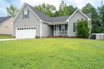 313 Sharpsburg Rd, Fayetteville, NC 28311