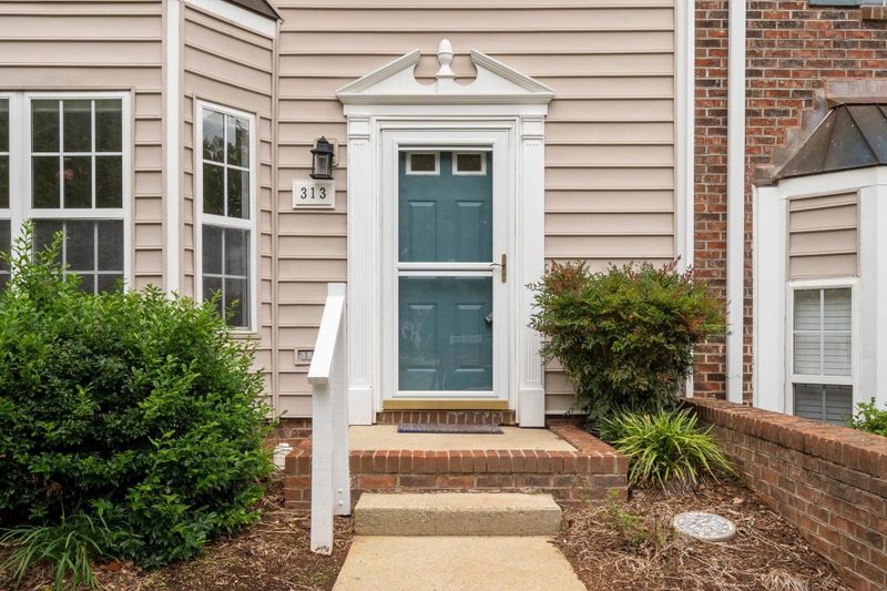 313 Silverberry Ct, Cary, NC 27513
