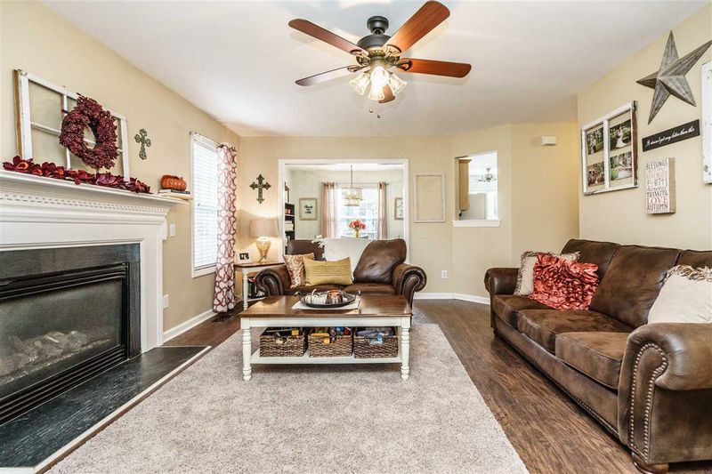 313 Springside Dr, Holly Springs, NC 27540