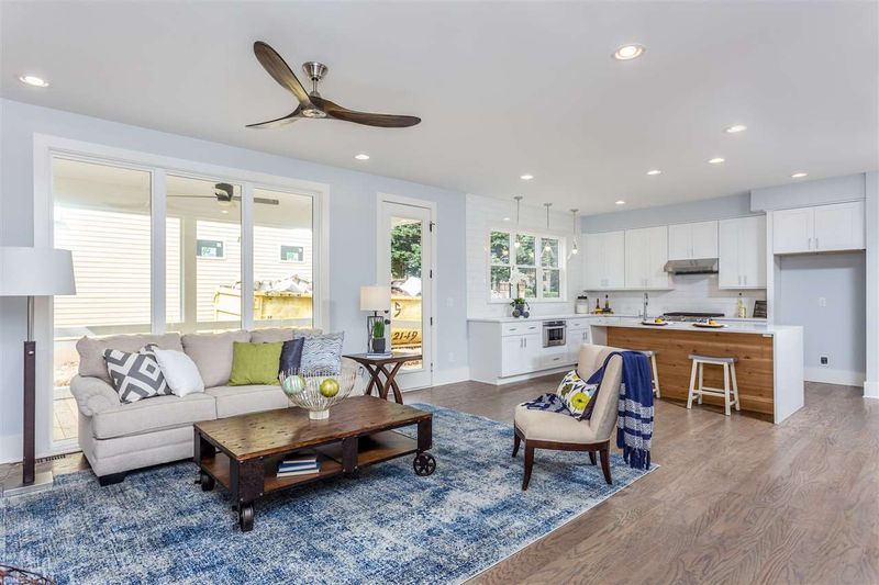 313 Taylor St, Raleigh, NC 27607