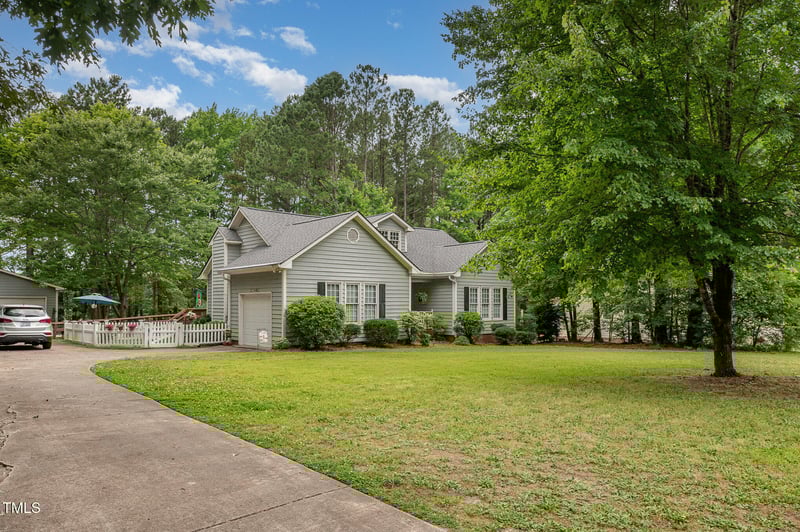 313 Teresa Dr, Rolesville, NC 27571