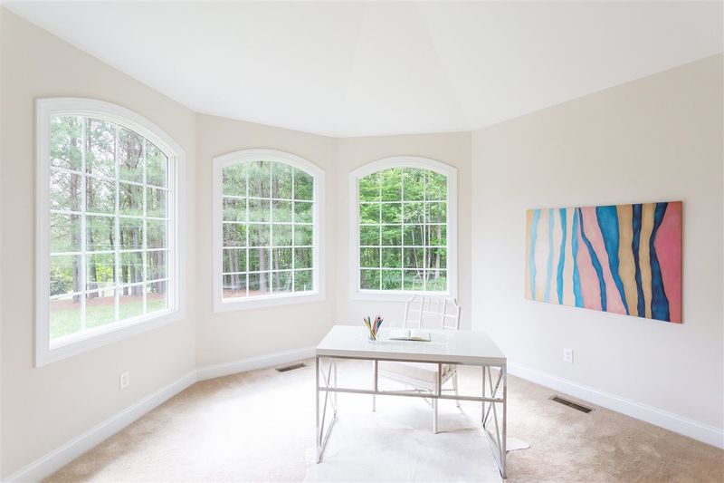 313 Valley Meadow Dr, Chapel Hill, NC 27516