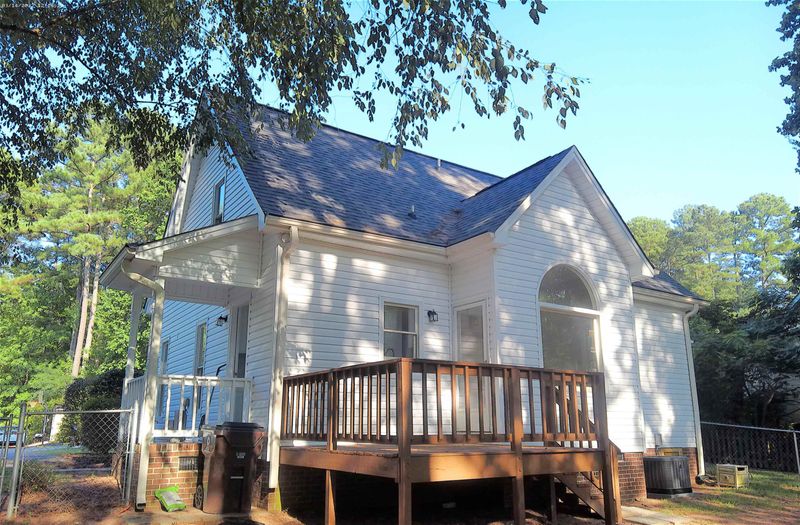 313 Waterside Dr, Sanford, NC 27330