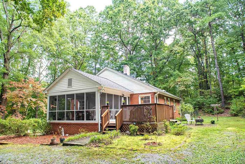 313 Wesleyan Heights Rd, Roxboro, NC 27573