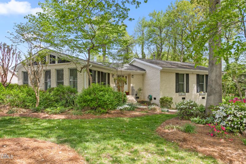 313 Westridge Dr, Burlington, NC 27215