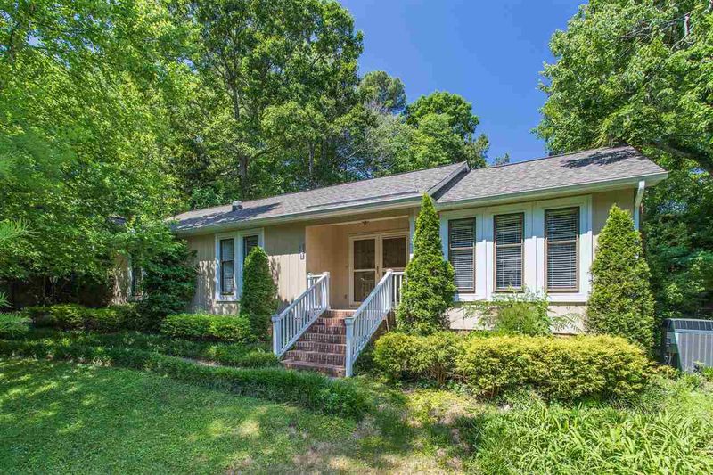 313 White Oak Dr, Cary, NC 27513