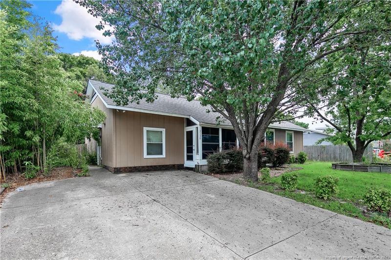 3130 Ansley Dr, Hope Mills, NC 28348