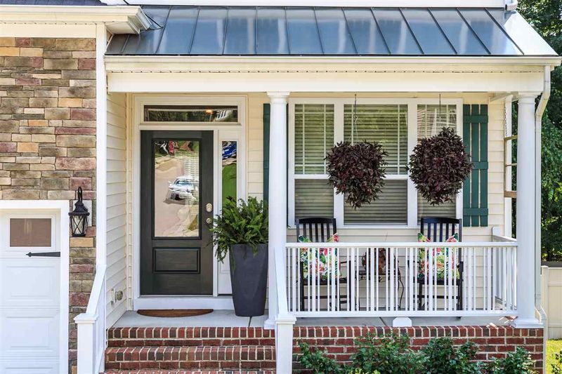 3130 Groveshire Dr, Raleigh, NC 27616