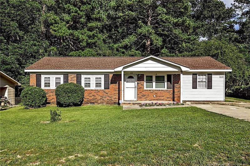 3130 Lakecrest Dr, Fayetteville, NC 28301