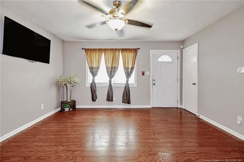 3130 Lakecrest Dr, Fayetteville, NC 28301