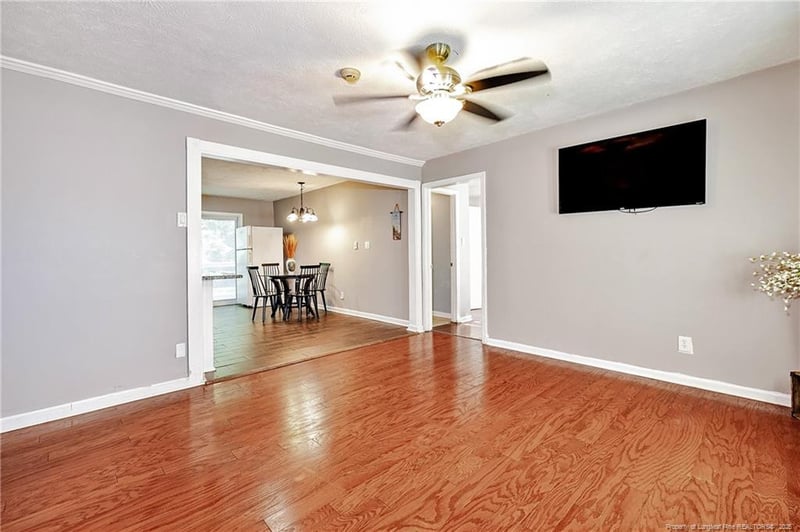 3130 Lakecrest Dr, Fayetteville, NC 28301