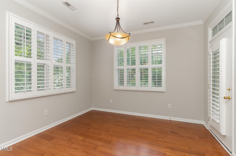 3131 Hemlock Forest Cir #302, Raleigh, NC 27612