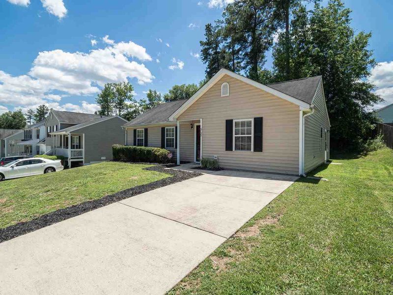 3132 Slippery Elm Dr, Raleigh, NC 27610